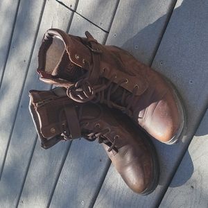 Ugg Kesey waterproof leather boot